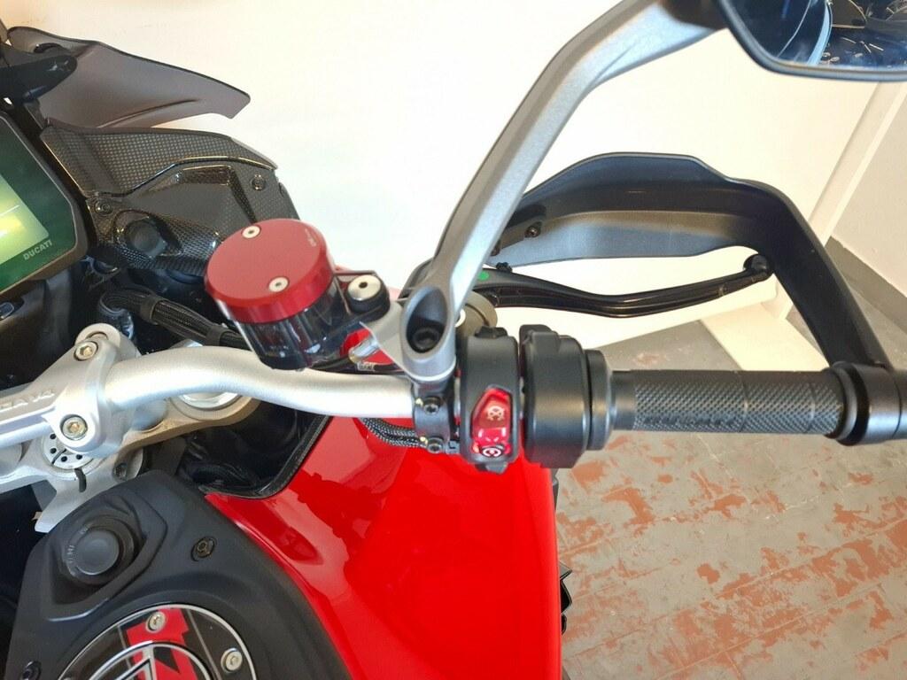 MULTISTRADA V4