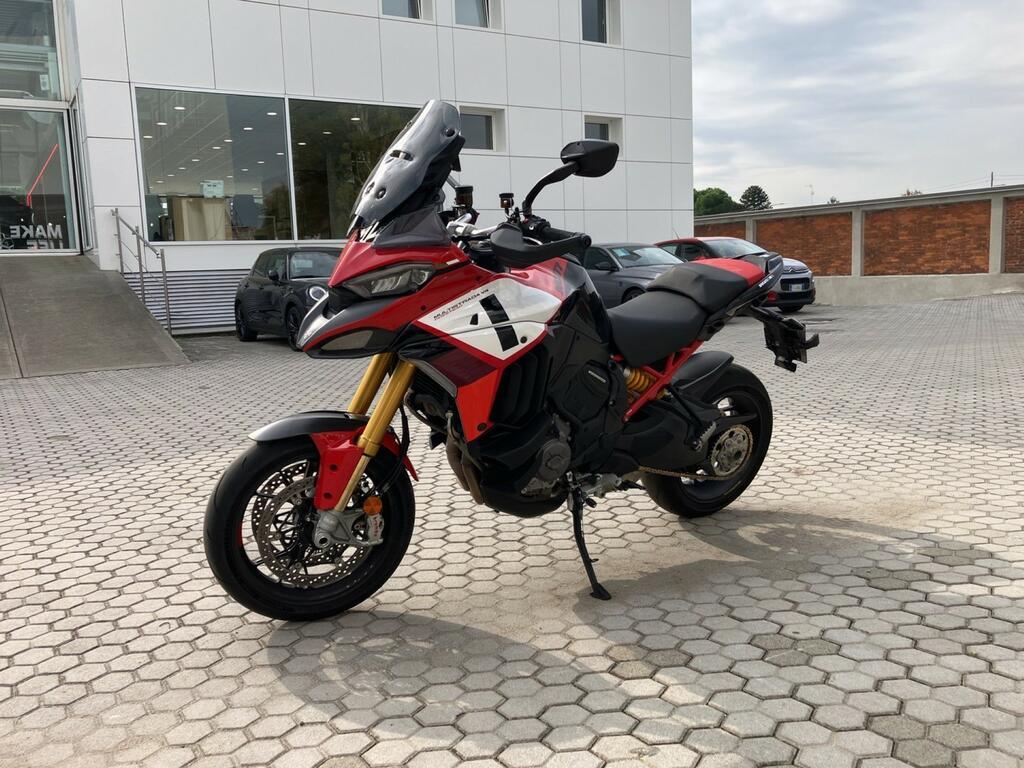 MULTISTRADA V4