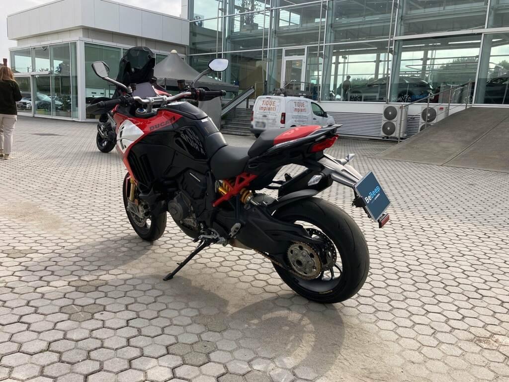 MULTISTRADA V4