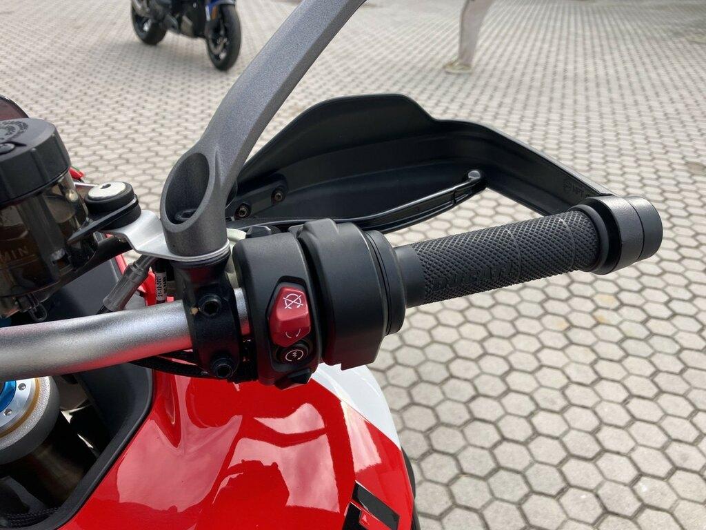 MULTISTRADA V4