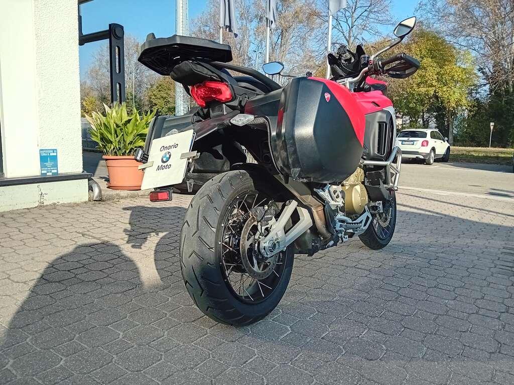 MULTISTRADA V4