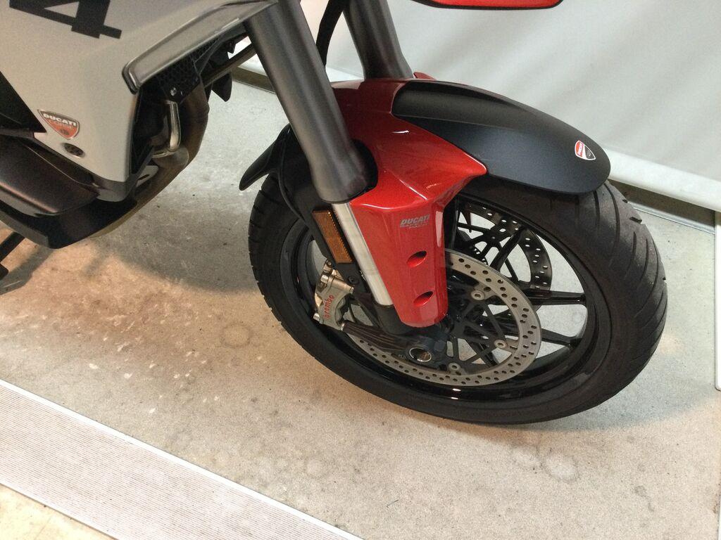 MULTISTRADA V4