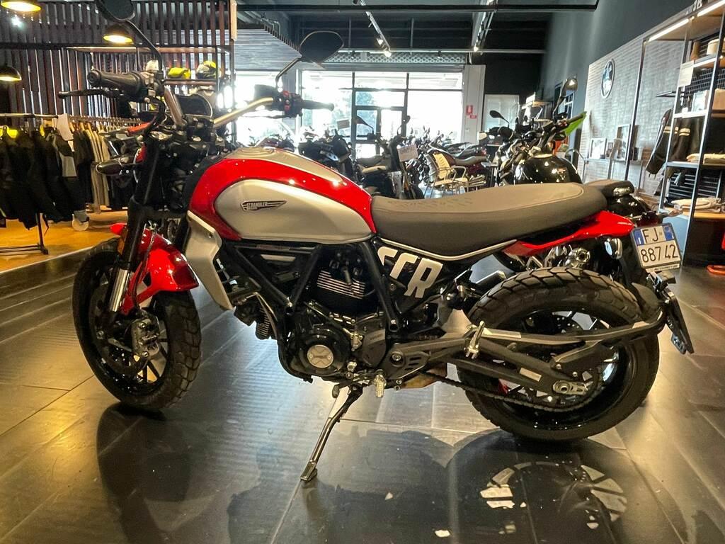 SCRAMBLER 800