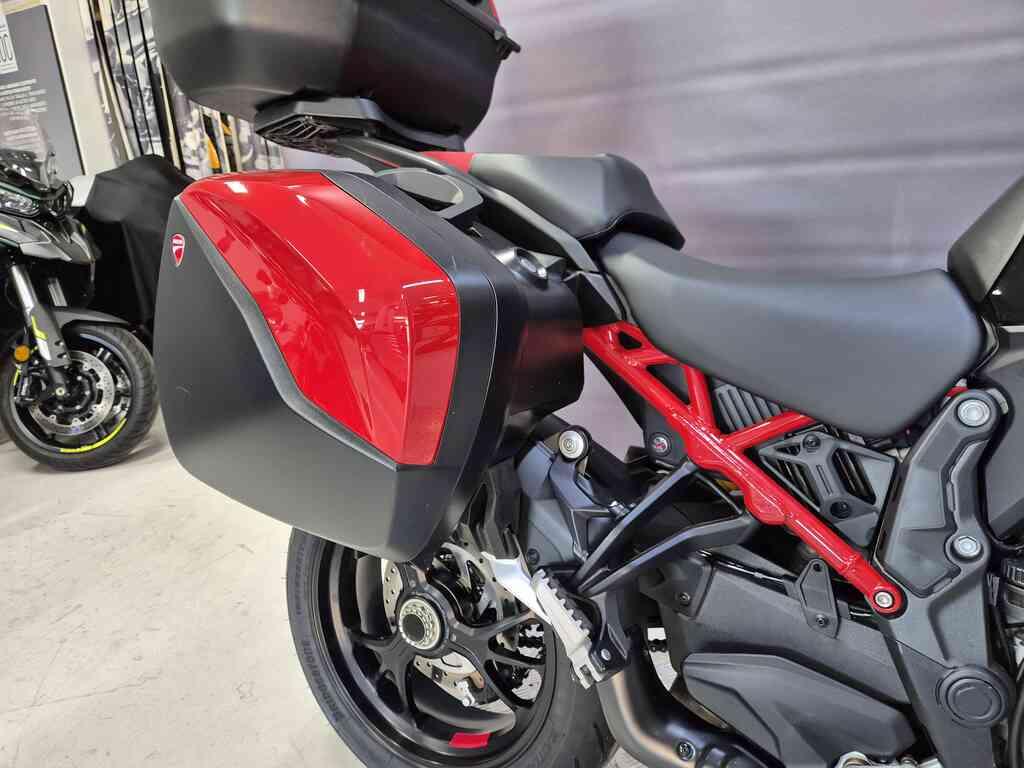 MULTISTRADA V4