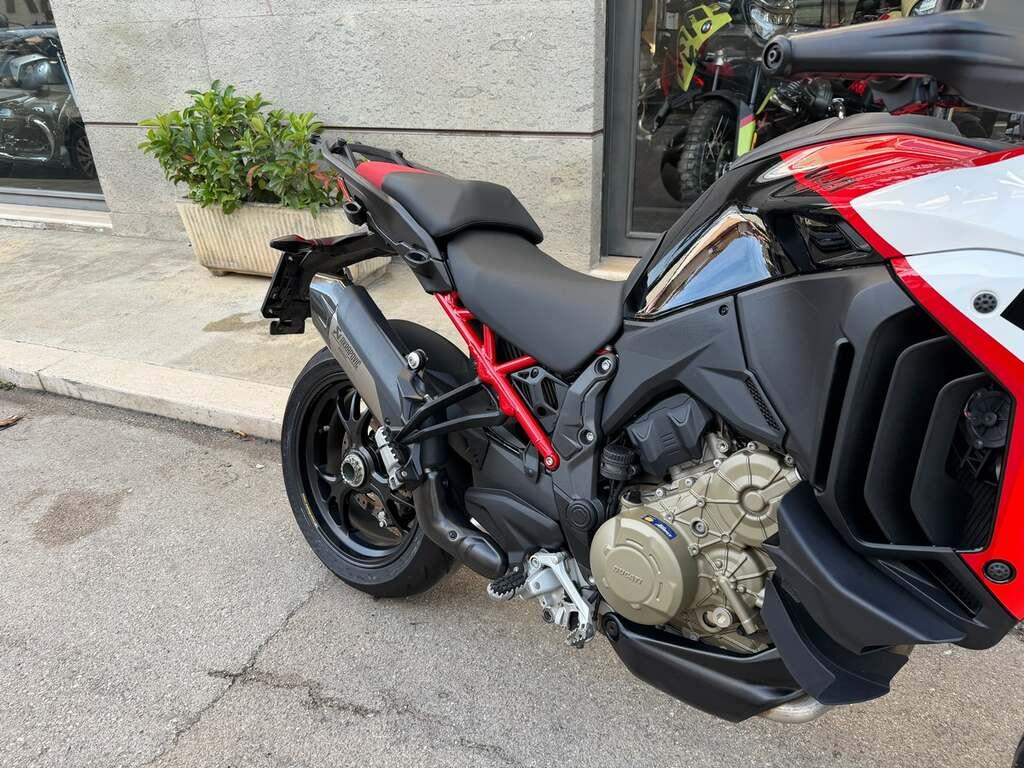 MULTISTRADA V4