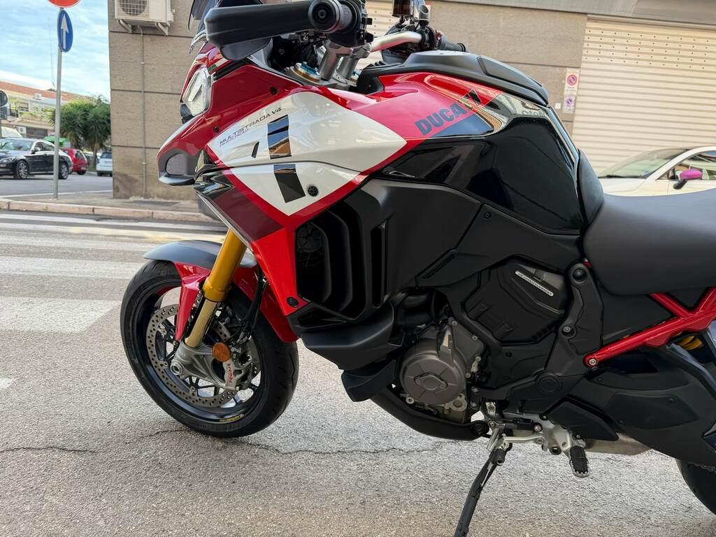 MULTISTRADA V4