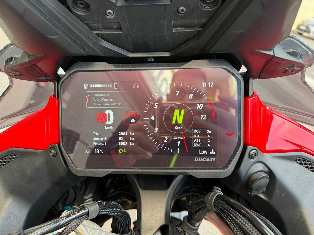 MULTISTRADA V4