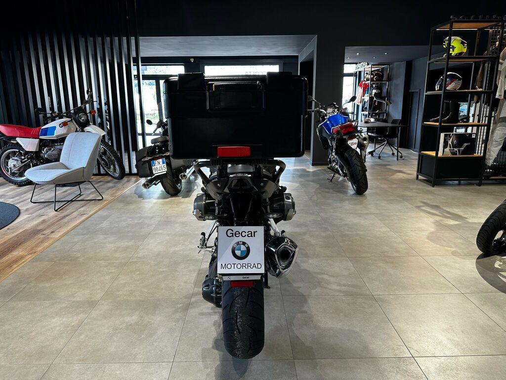 R 1200 R