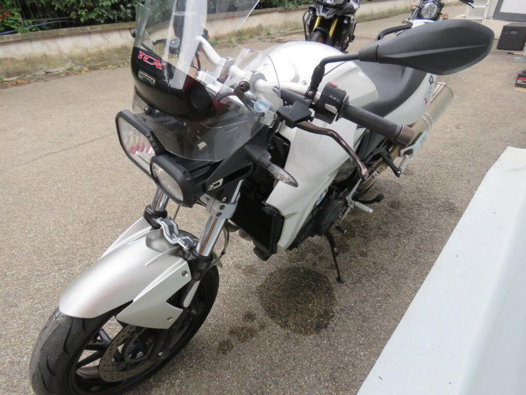 F 800 R
