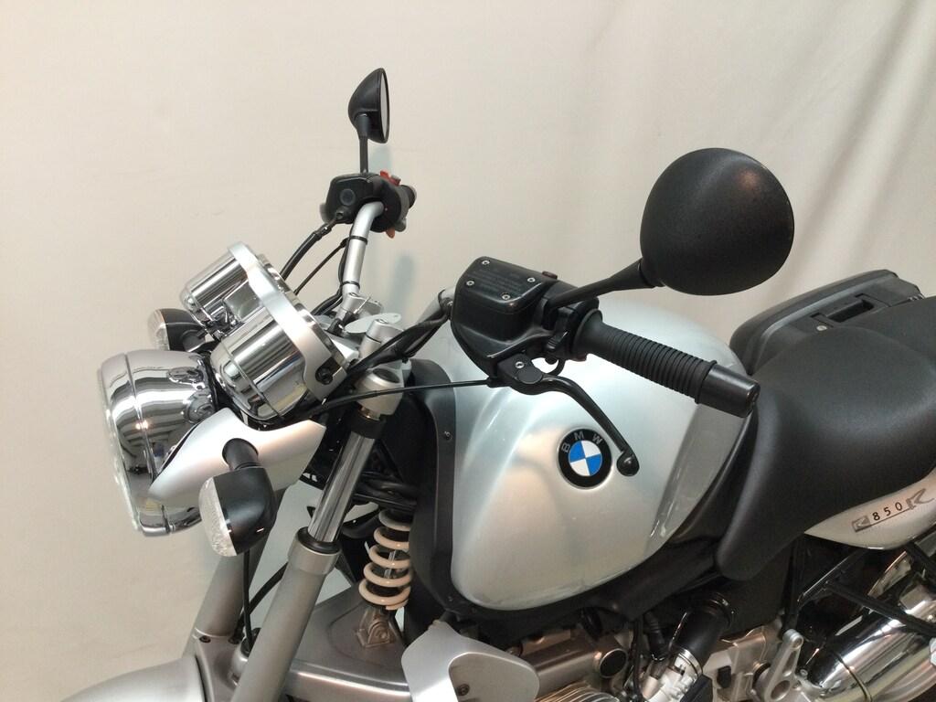 R 850 R