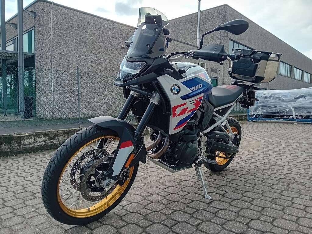 F 900 GS