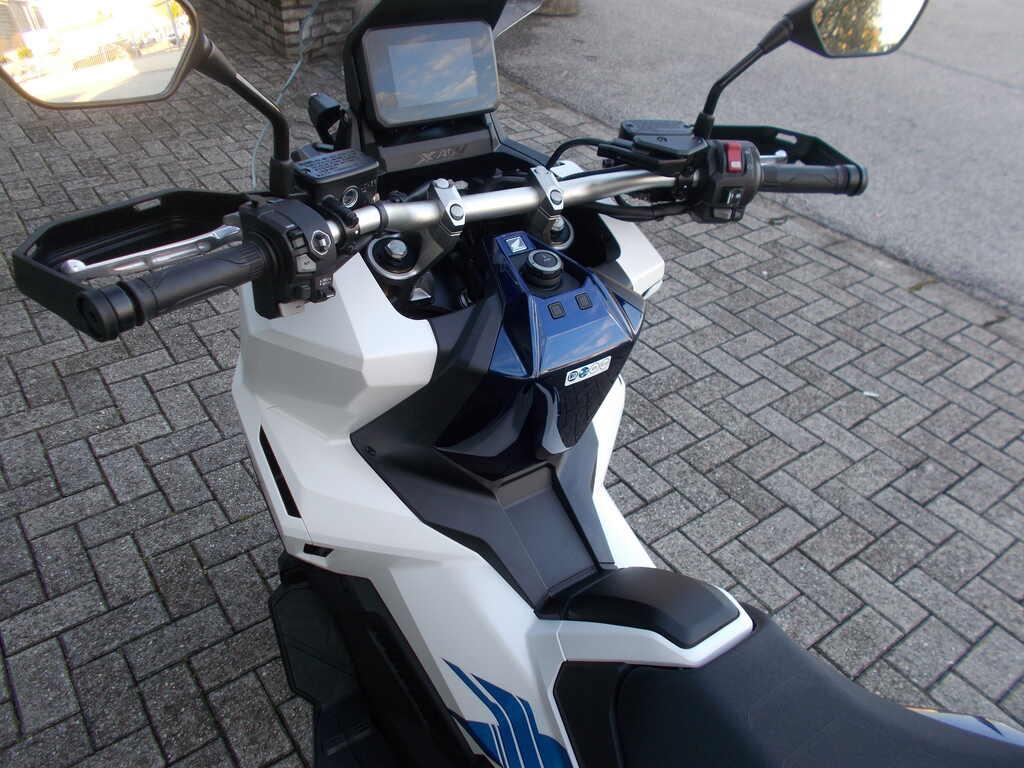 X-ADV 750