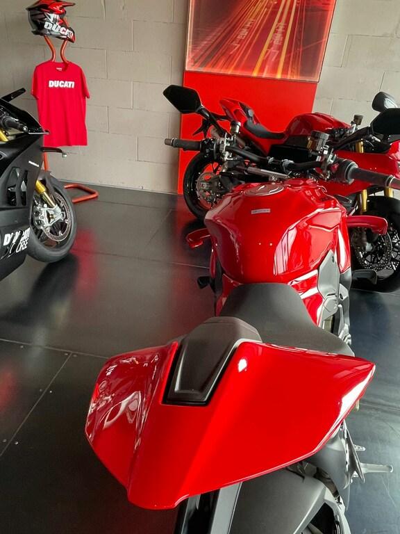 STREETFIGHTER V4 1100