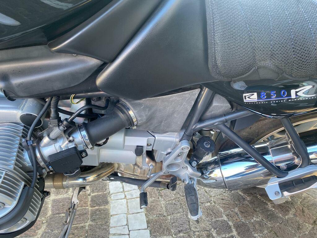 R 850 R