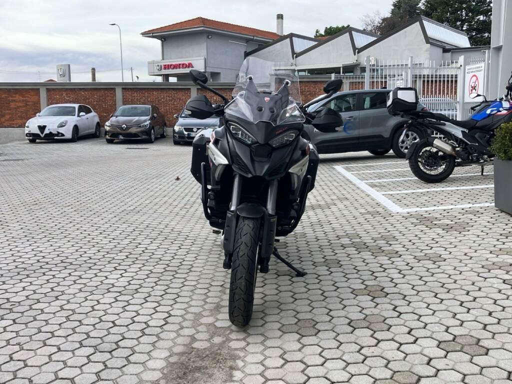MULTISTRADA V4