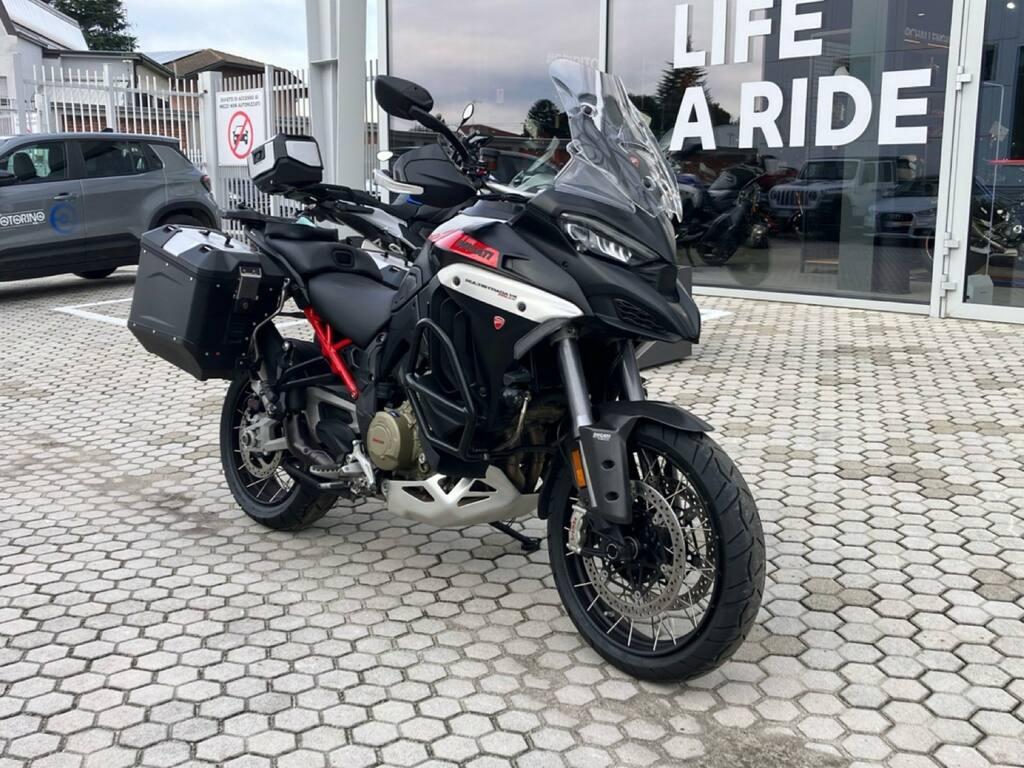 MULTISTRADA V4