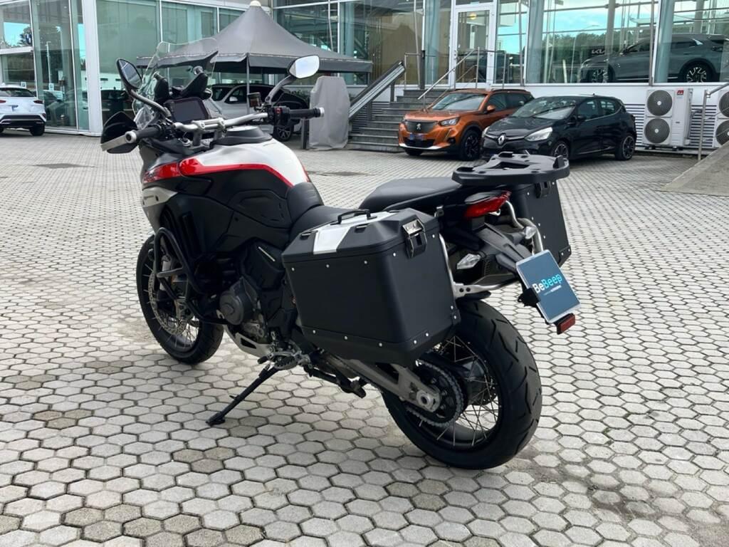 MULTISTRADA V4