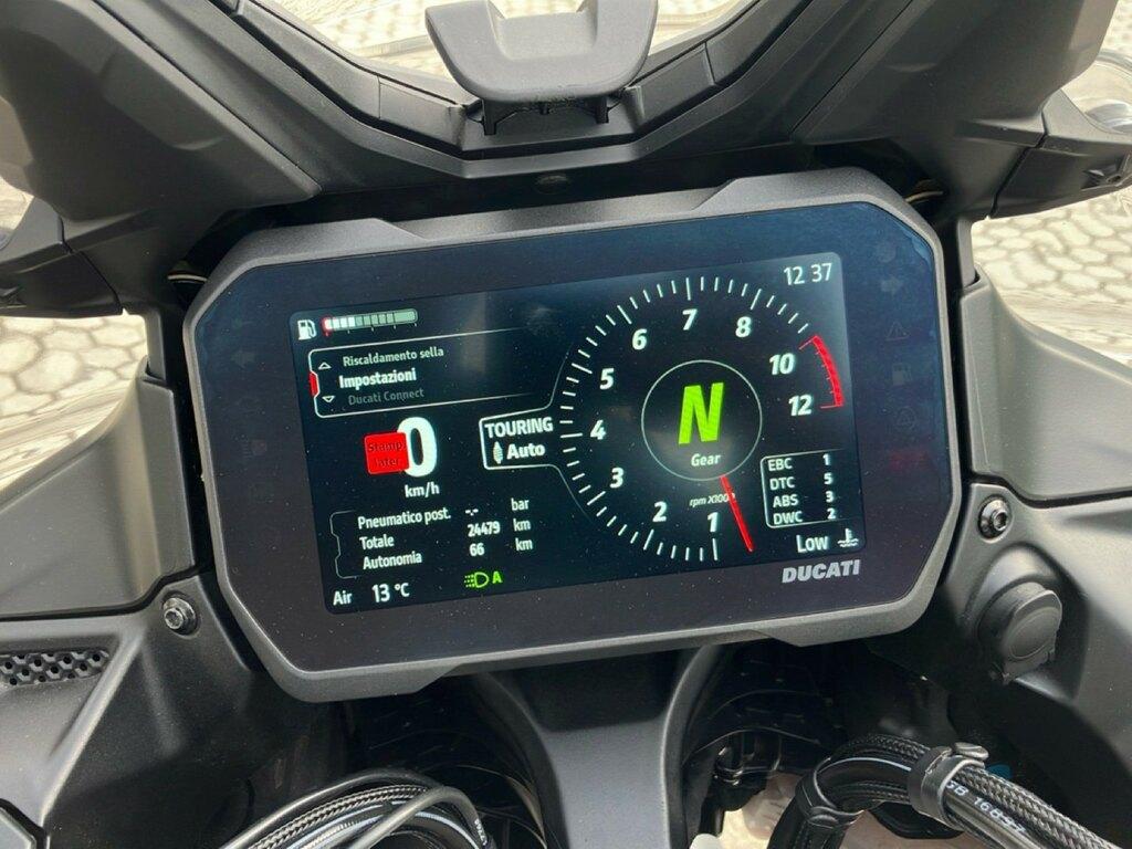 MULTISTRADA V4
