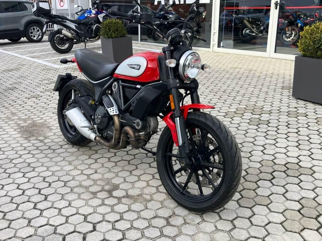 SCRAMBLER 800