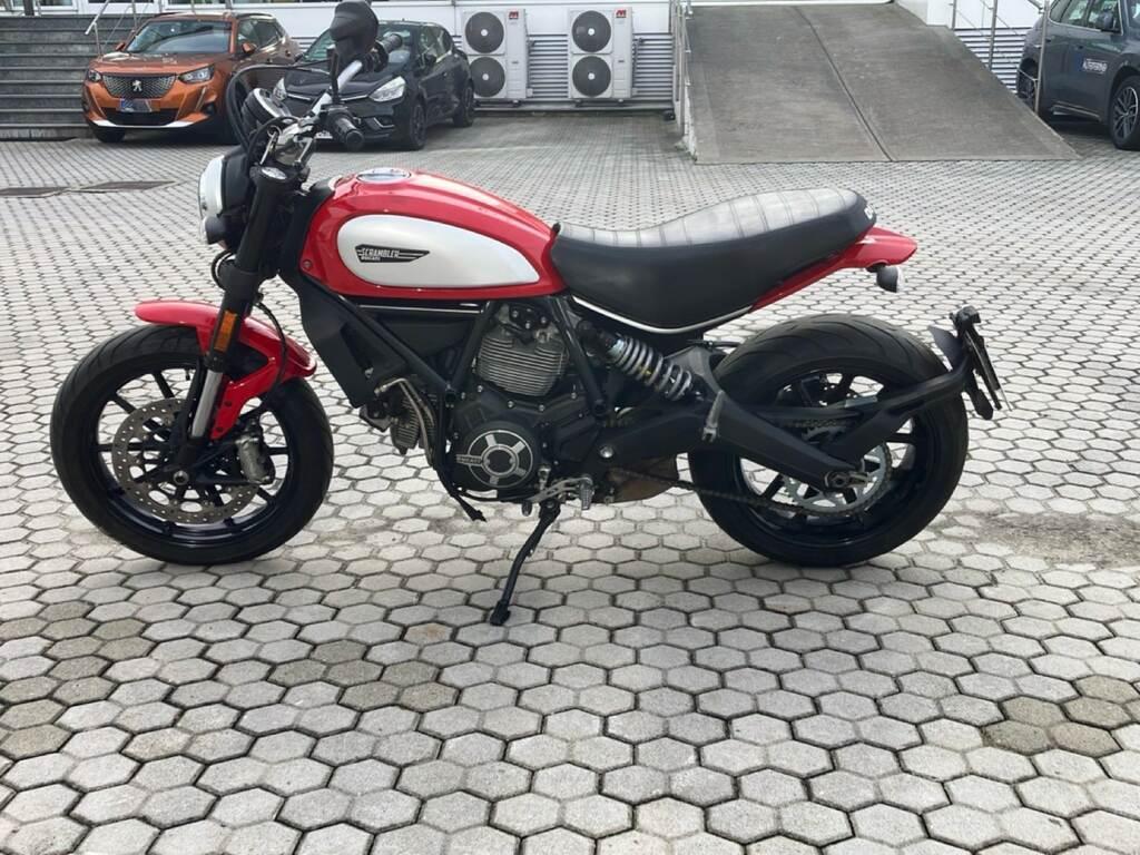 SCRAMBLER 800
