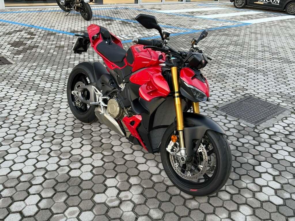 STREETFIGHTER V4 1100