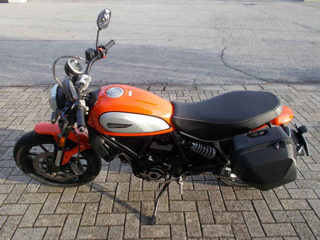 SCRAMBLER 800