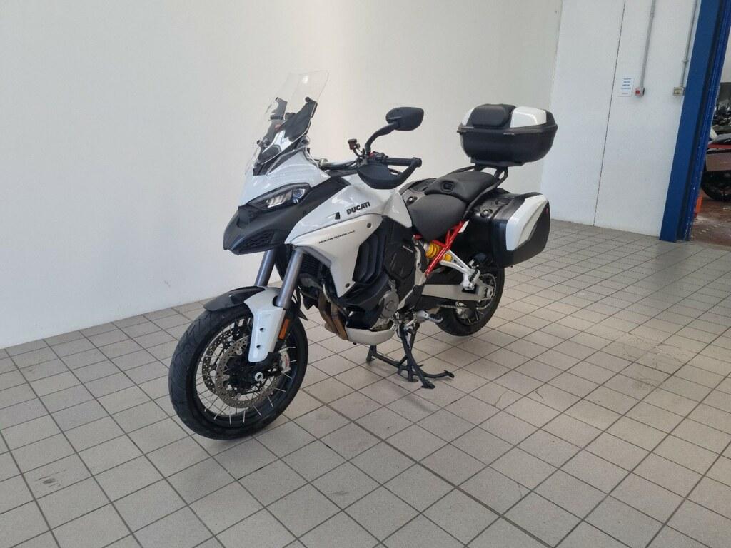 MULTISTRADA V4