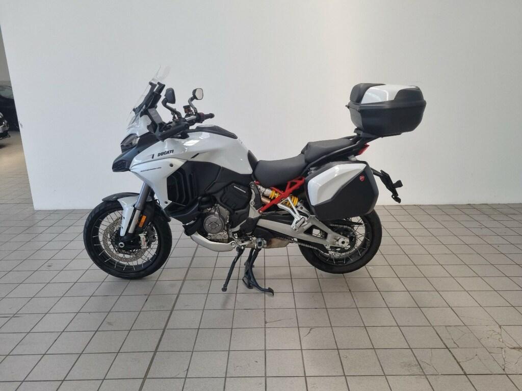 MULTISTRADA V4