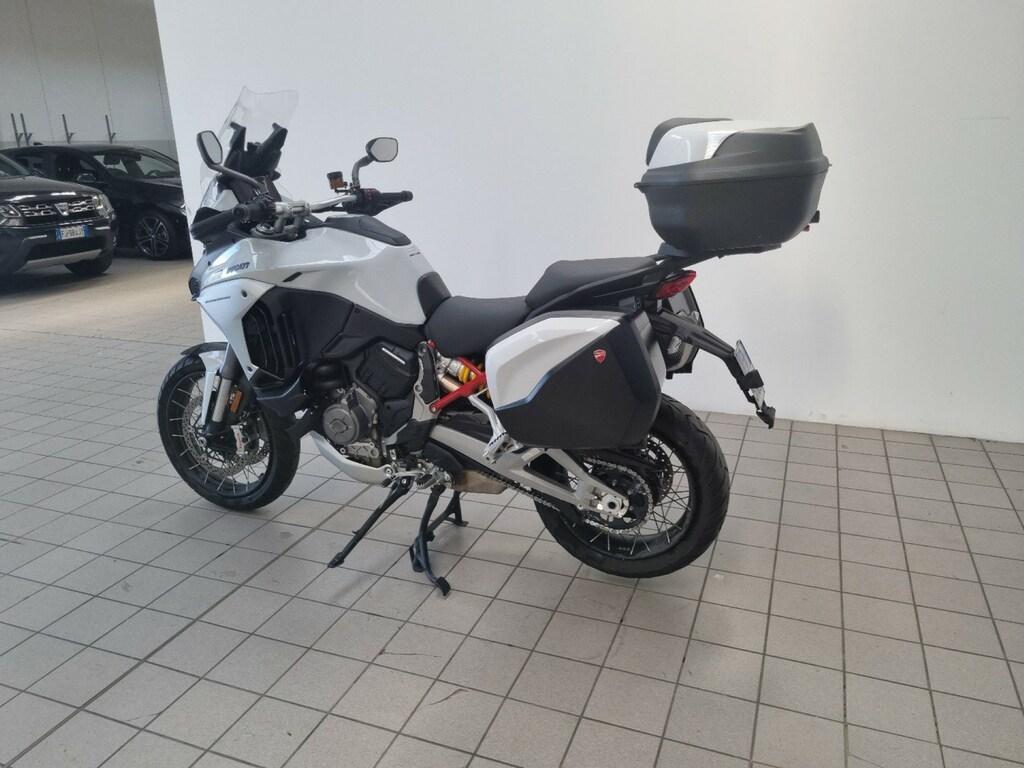 MULTISTRADA V4