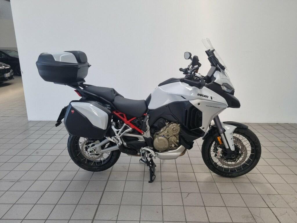 MULTISTRADA V4