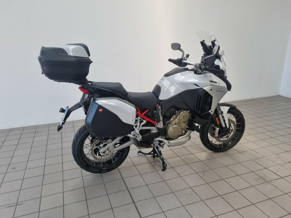 MULTISTRADA V4