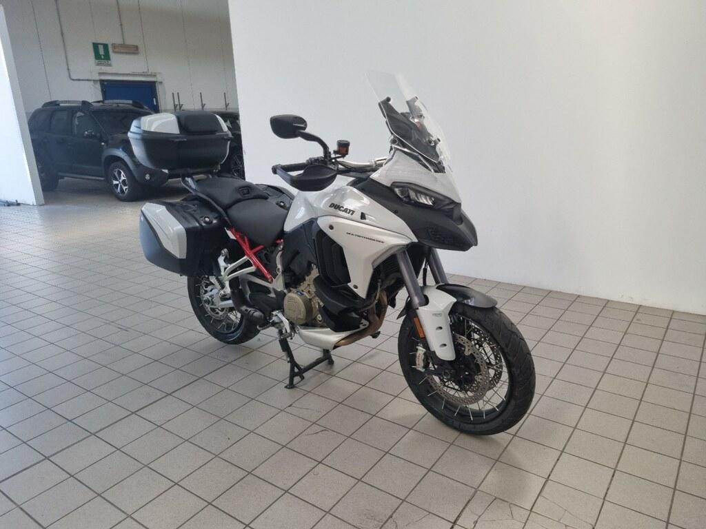 MULTISTRADA V4