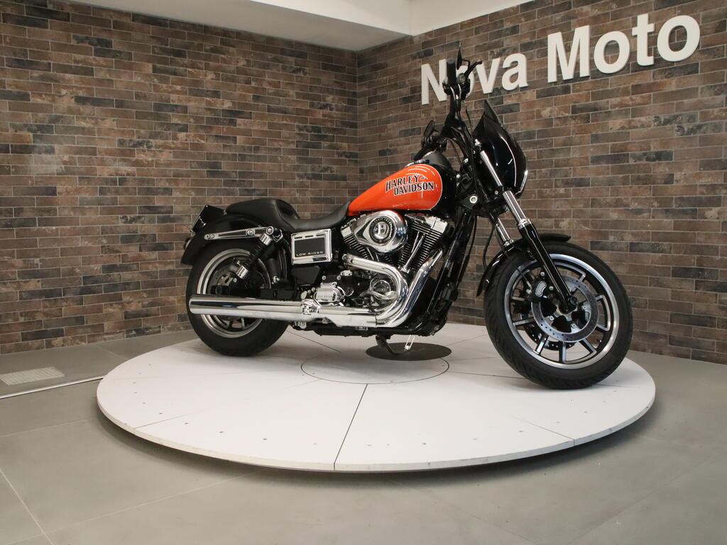 DYNA LOWRIDER 1690