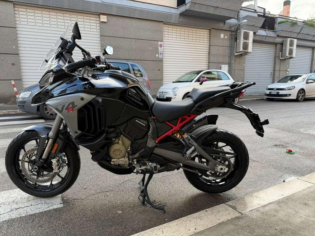 MULTISTRADA V4