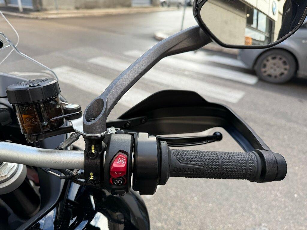 MULTISTRADA V4