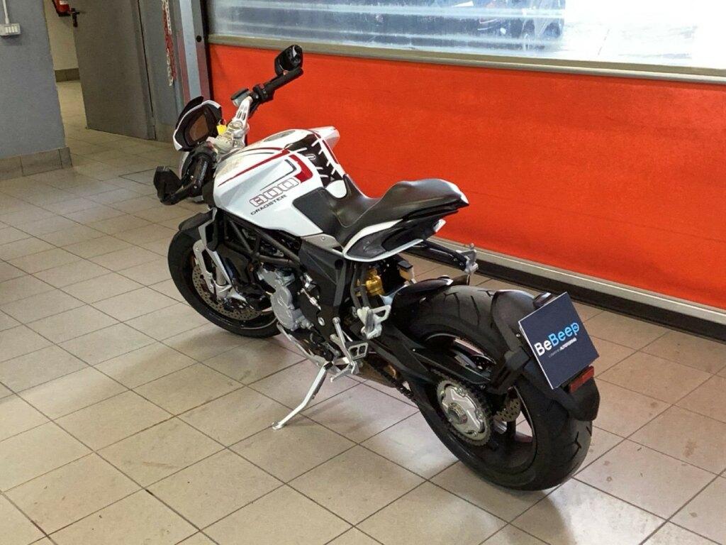 BRUTALE 800