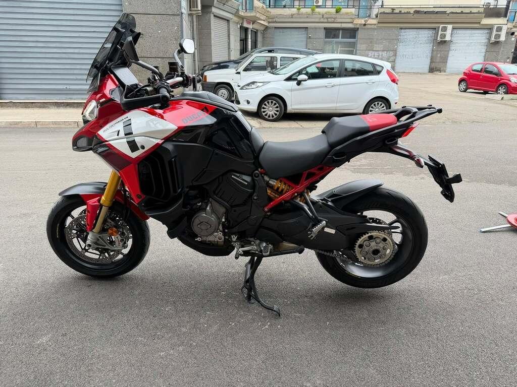MULTISTRADA V4