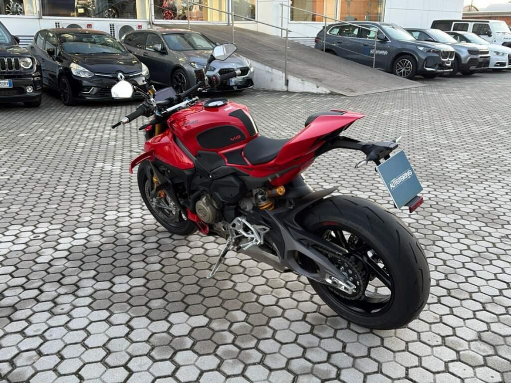 STREETFIGHTER V4 1100