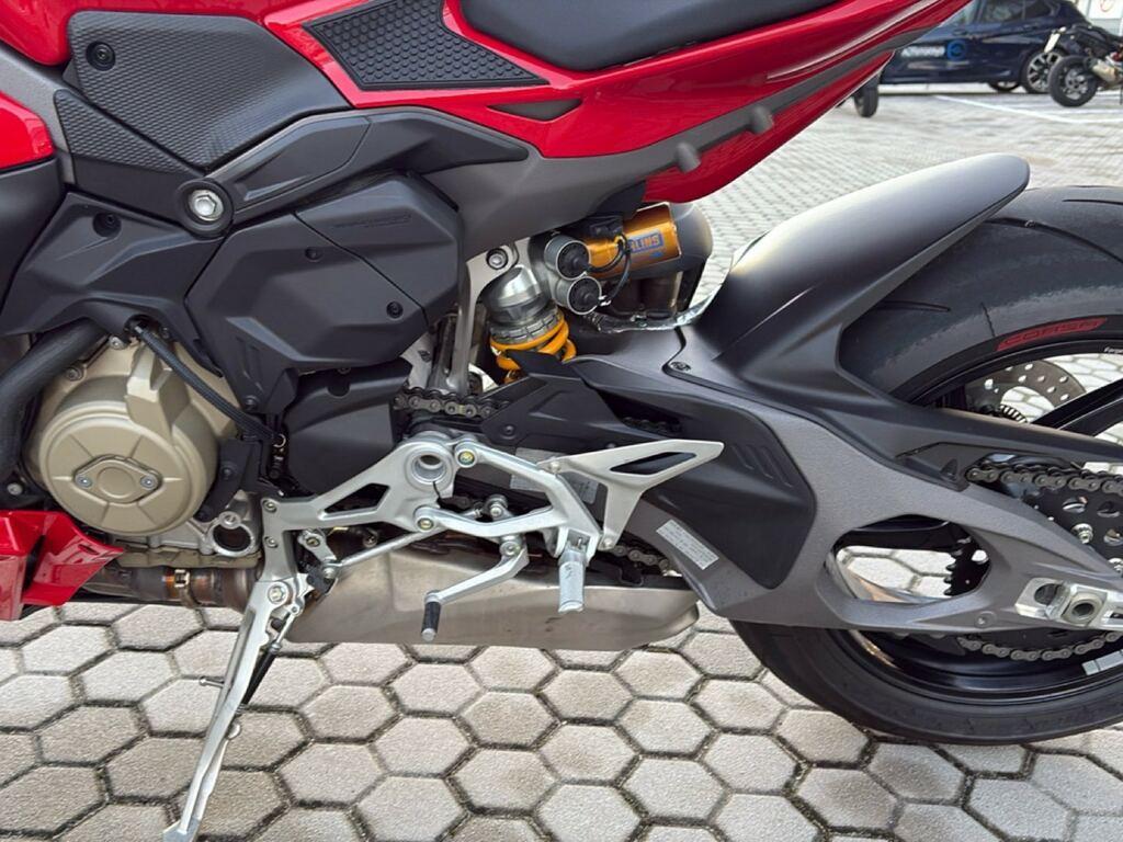 STREETFIGHTER V4 1100