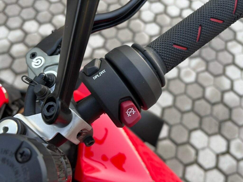 STREETFIGHTER V4 1100