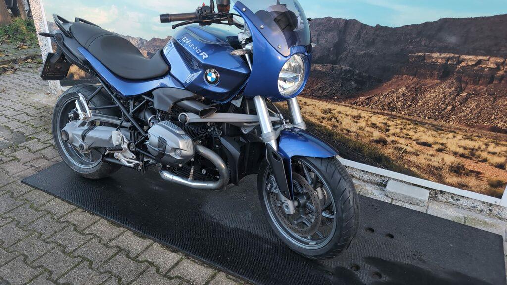 R 1200 R