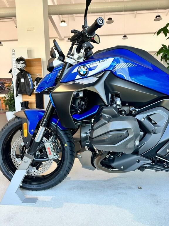 R 1300 R