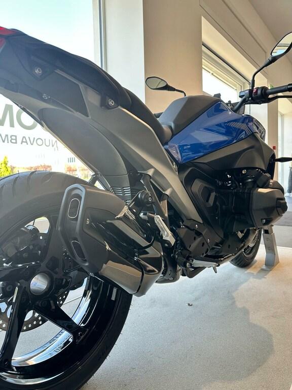 R 1300 R