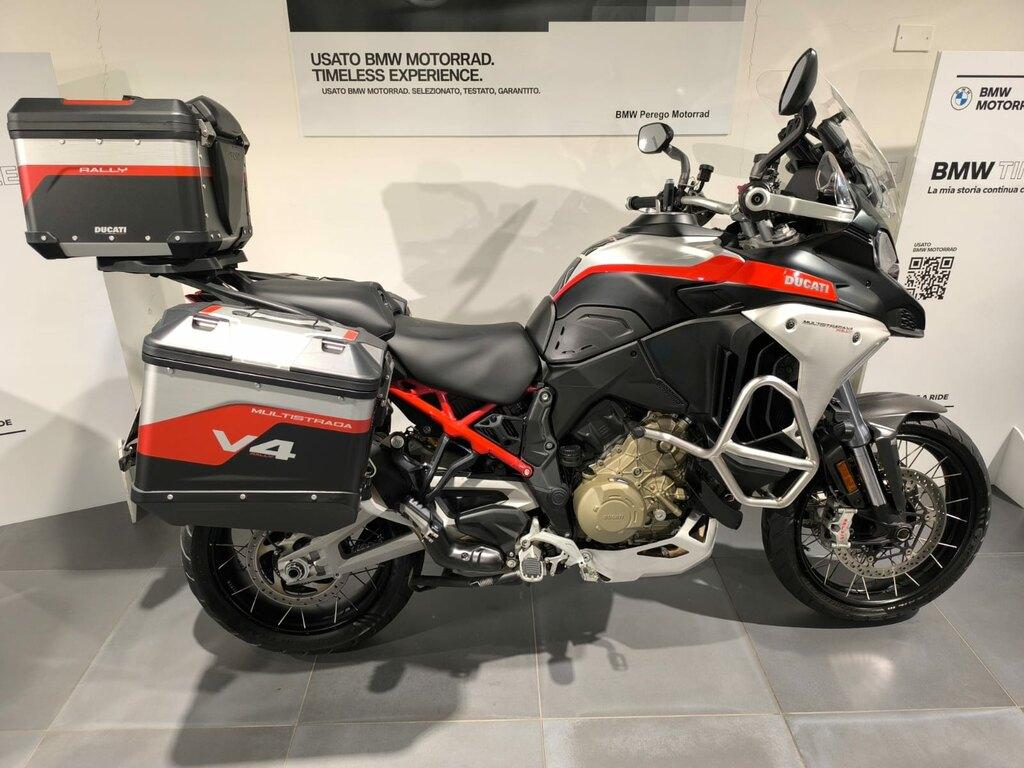 MULTISTRADA V4