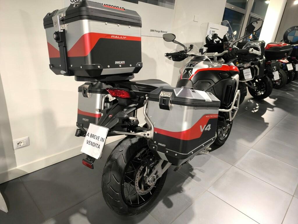 MULTISTRADA V4