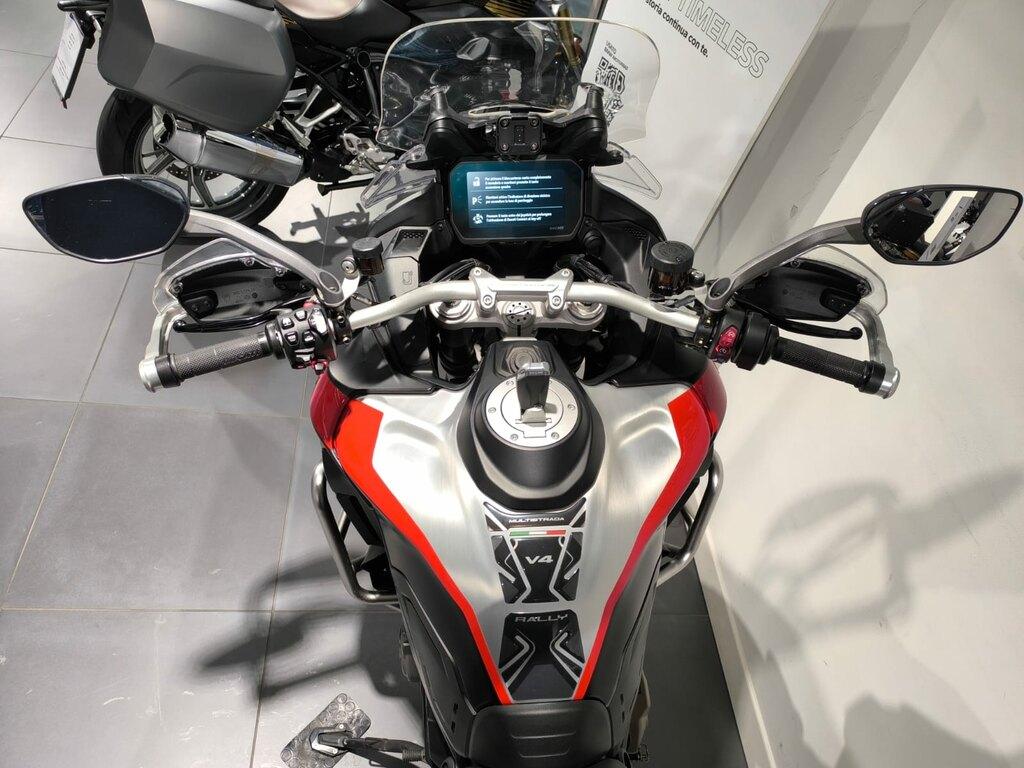 MULTISTRADA V4