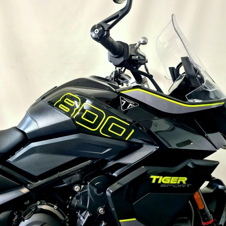 TIGER 800