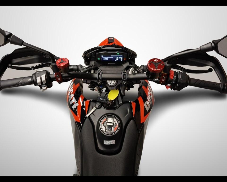 HYPERMOTARD 698 MONO