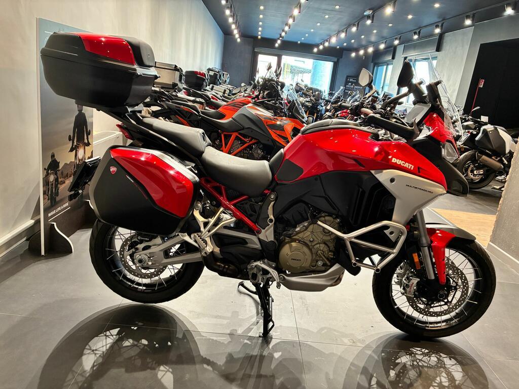MULTISTRADA V4