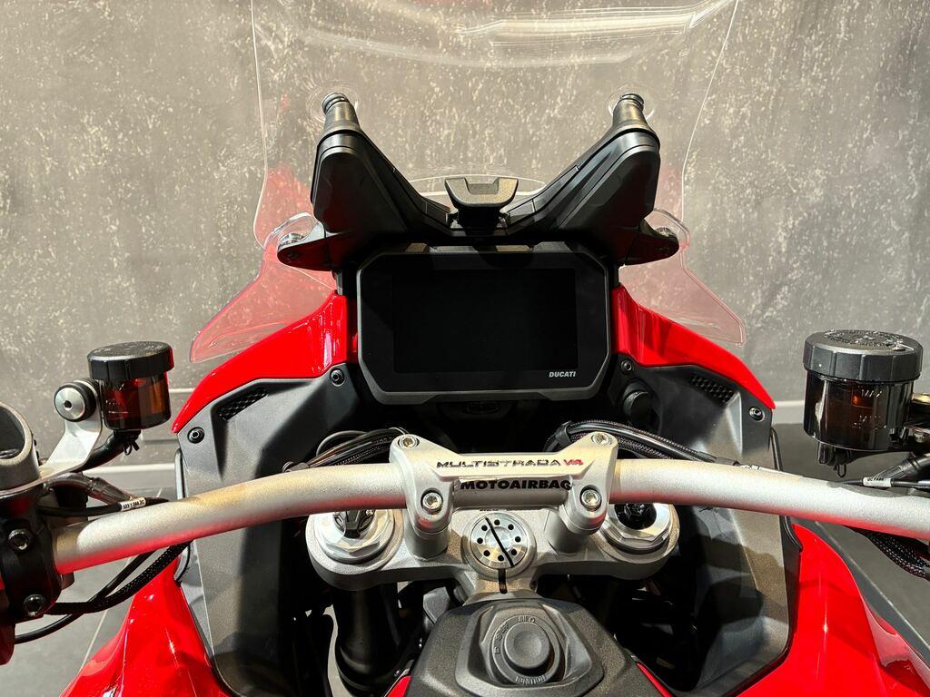 MULTISTRADA V4